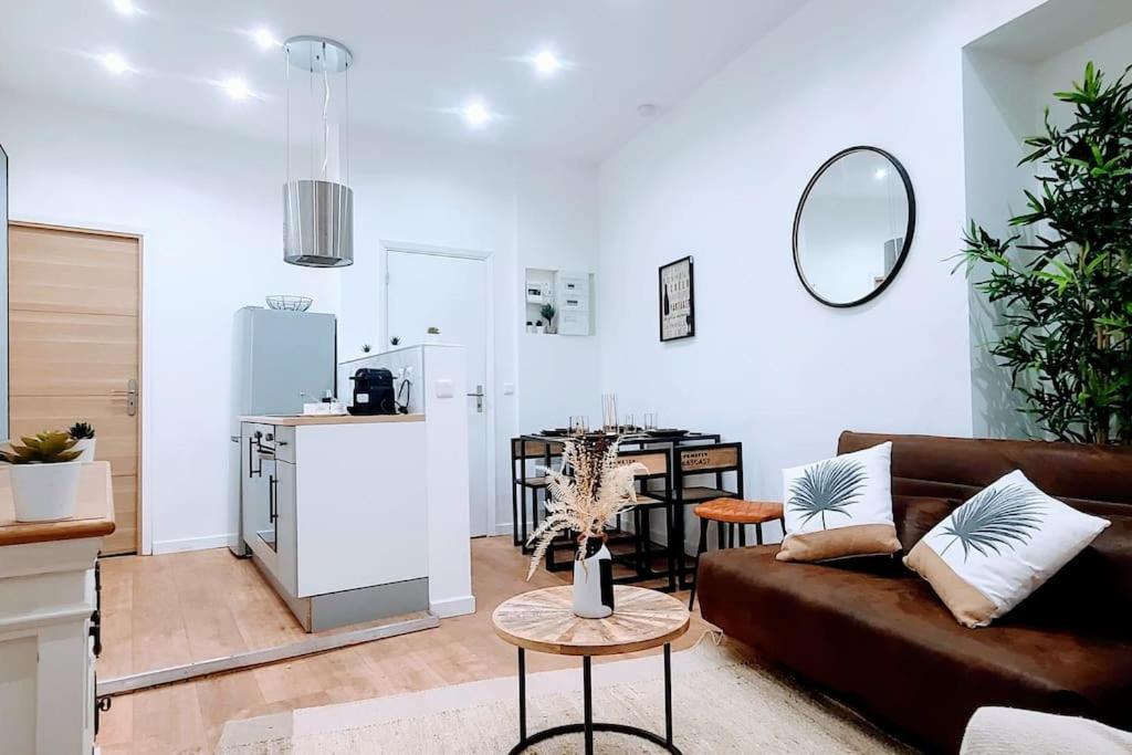 7 Couchages Aux Portes Des Celebres Parfumeries Wifi グラース エクステリア 写真