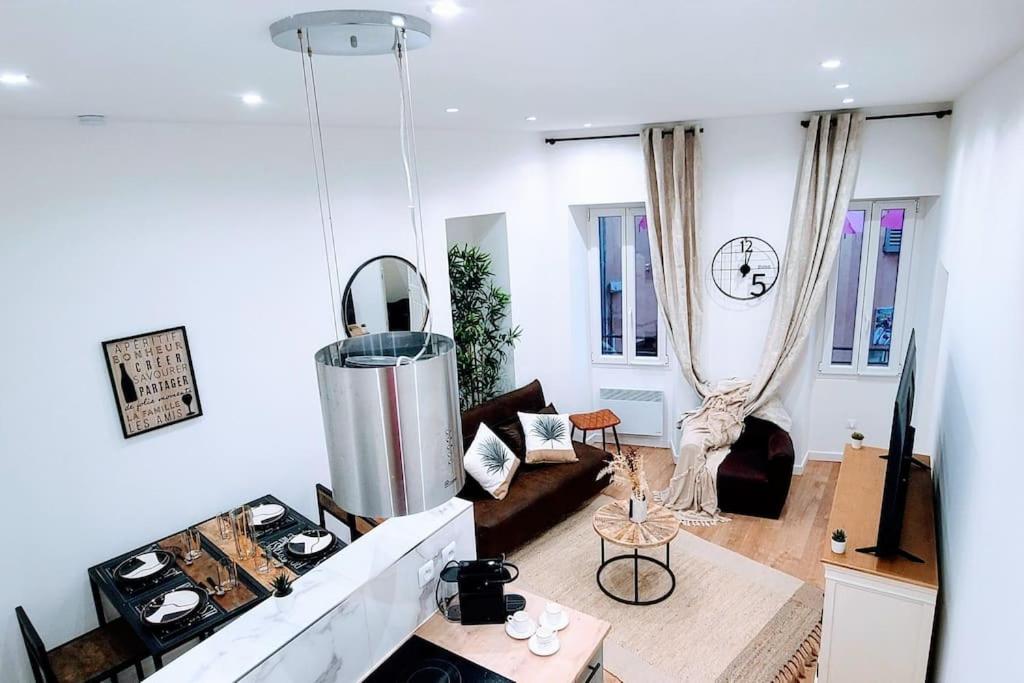 7 Couchages Aux Portes Des Celebres Parfumeries Wifi グラース エクステリア 写真