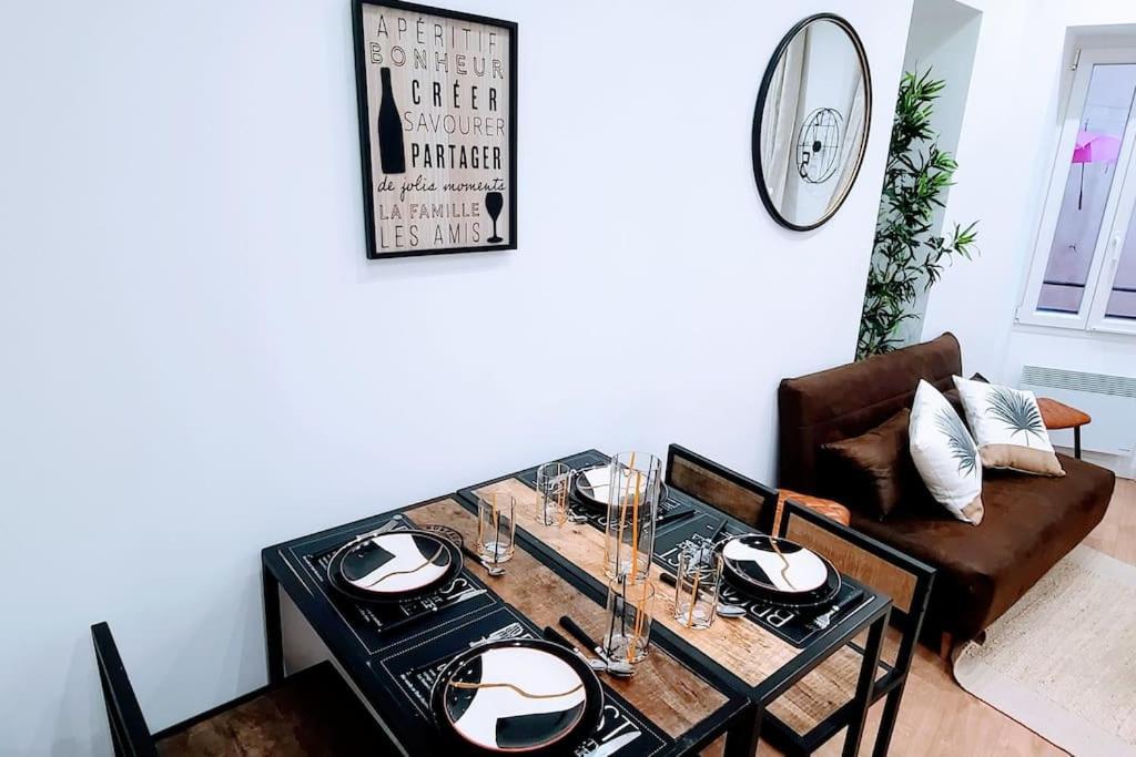 7 Couchages Aux Portes Des Celebres Parfumeries Wifi グラース エクステリア 写真