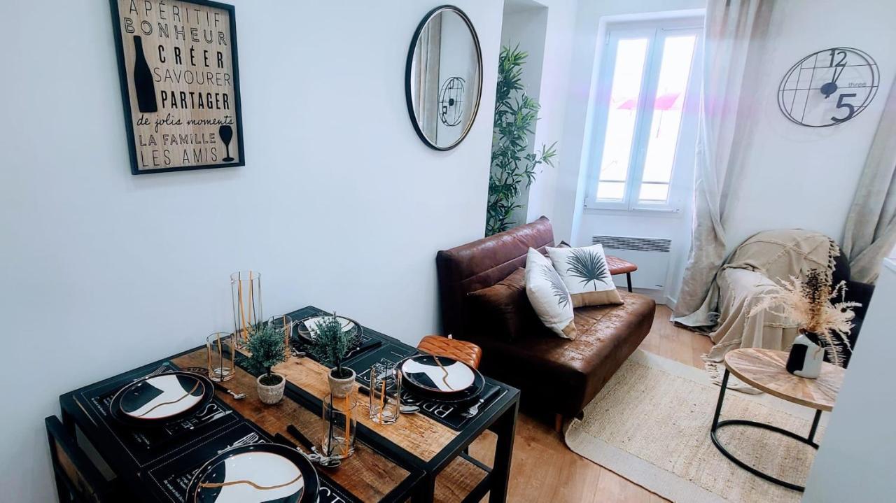 7 Couchages Aux Portes Des Celebres Parfumeries Wifi グラース エクステリア 写真